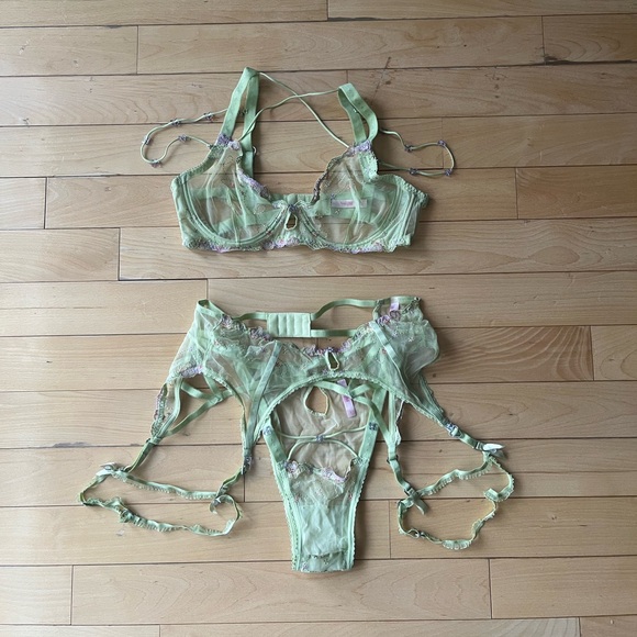 NWOT Flora Panty + Garter in Green - Picture 16 of 16